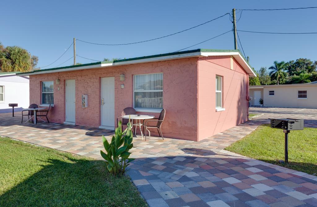 Fountain Cottages Inn Fort Myers Exterior photo